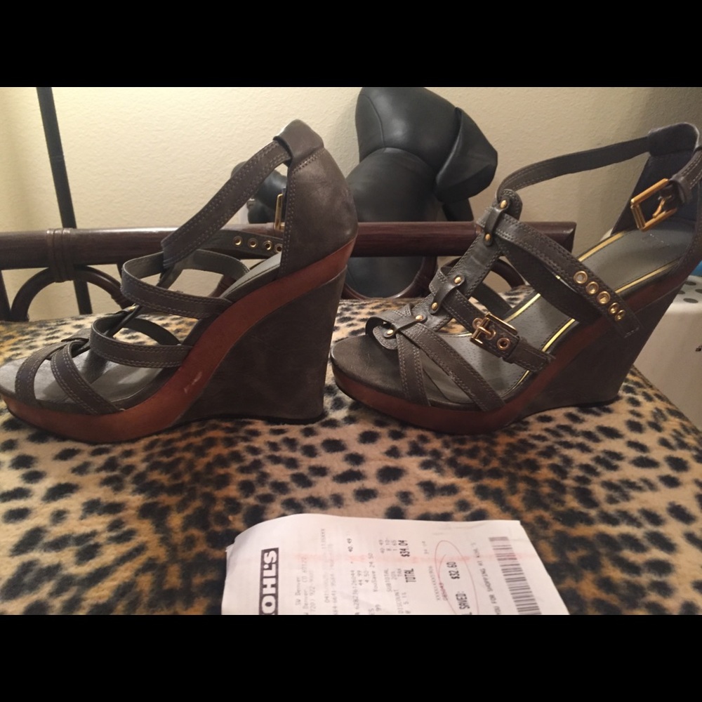 New Shoes in Box Size 10 Elle Sandals 4 Inch Heel